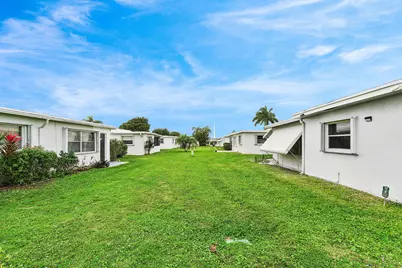 904 SW 5th Avenue, Boynton Beach, FL 33426 - Photo 22
