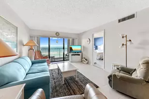 10152 S Ocean Dr, Jensen Beach, FL 34957 - Photo 14