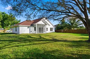 3031 SE Galt Cir, Port Saint Lucie, FL 34984 - Photo 6