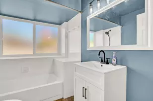 122 Parkwood Dr, Royal Palm Beach, FL 33411 - Photo 12