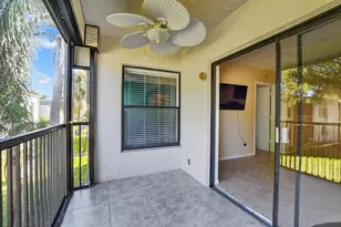 265 SE 10th St, Deerfield Beach, FL 33441 - Photo 32