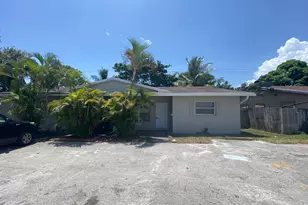 182 SE 10th St, Deerfield Beach, FL 33441 - Photo 14