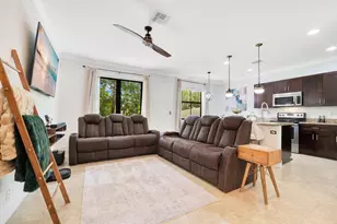 5904 NW 46th Ln, Tamarac, FL 33319 - Photo 4