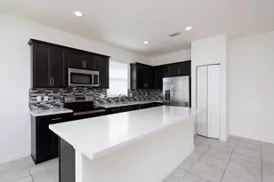 7847 NW Greenbank Cir, Port Saint Lucie, FL 34987 - Photo 12