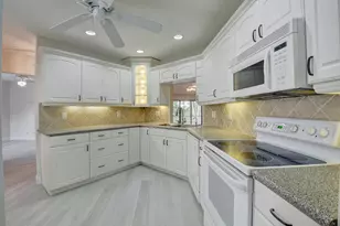 9107 Chatsworth Cascades Cir, Boca Raton, FL 33434 - Photo 16