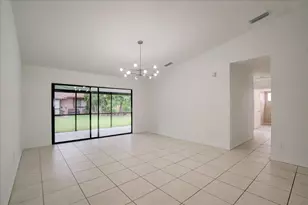 3 Fawlkland Cir, Boynton Beach, FL 33426 - Photo 8