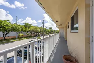 331 SE 19th Ave, Pompano Beach, FL 33060 - Photo 10