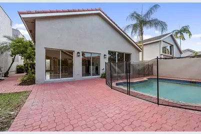 17277 Hampton Boulevard, Boca Raton, FL 33496 - Photo 28
