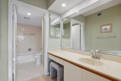 143 Bay Colony Drive N, Unit #Penthouse, Juno Beach, FL 33408 - Photo 20