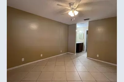 5249 Tennis Lane, Delray Beach, FL 33484 - Photo 8