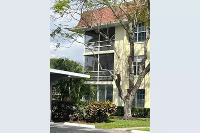 5500 Tamberlane Circle, Unit #305, Palm Beach Gardens, FL 33418 - Photo 2