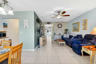 3160 Lake Osborne Dr, Lake Worth Beach, FL 33461 - Photo 4