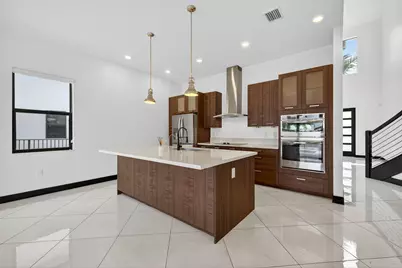15800 NW 88th Avenue, Miami Lakes, FL 33018 - Photo 16