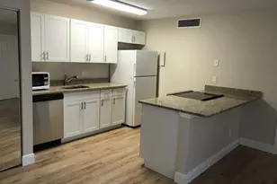 641 Executive Center Dr, West Palm Beach, FL 33401 - Photo 4