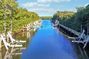 8415 SE Governors Way, Hobe Sound, FL 33455 - Photo 6