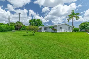135 NW 14th St, Boynton Beach, FL 33426 - Photo 4