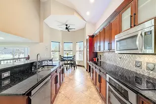 11162 SW Wyndham Way, Port Saint Lucie, FL 34987 - Photo 20