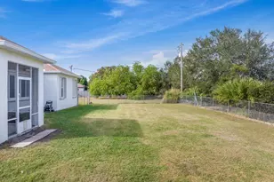 2361 SE Grand Dr, Port Saint Lucie, FL 34952 - Photo 40
