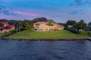901 SE Riverside Dr, Stuart, FL 34994 - Photo 8