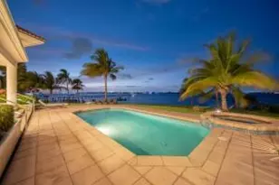 901 SE Riverside Dr, Stuart, FL 34994 - Photo 14