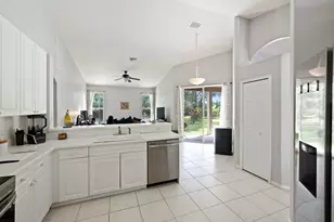 184 SW Fernleaf Trl, Port Saint Lucie, FL 34953 - Photo 12