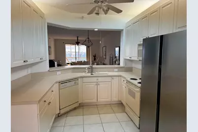 7715 Southampton Terrace, Unit #405, Tamarac, FL 33321 - Photo 8