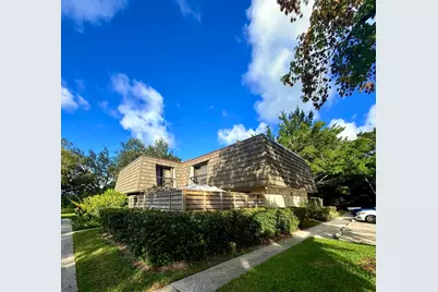 903 9th Terrace, Palm Beach Gardens, FL 33418 - Photo 1