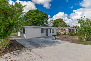 328 SW 11th Ave, Delray Beach, FL 33444 - Photo 24