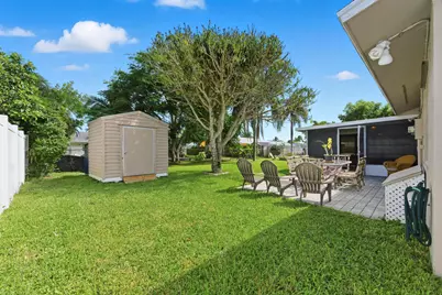8685 SE Keathley Court, Hobe Sound, FL 33455 - Photo 4