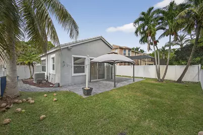 1475 Running Oak Lane, Royal Palm Beach, FL 33411 - Photo 32