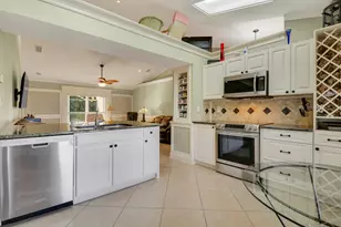 5822 NW Begonia Ave, Port Saint Lucie, FL 34986 - Photo 10