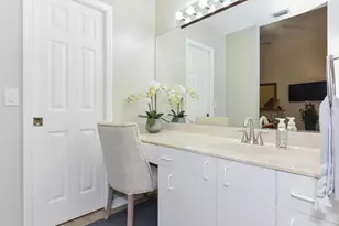 438 SW Jefferson Cir, Port Saint Lucie, FL 34986 - Photo 20