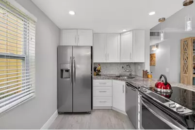 485 Capri K, Delray Beach, FL 33484 - Photo 8