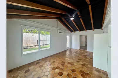 436 Fontana Drive, Palm Springs, FL 33461 - Photo 6