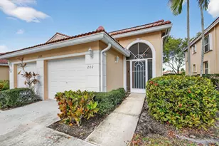 12474 Crystal Pointe Dr, Boynton Beach, FL 33437 - Photo 4