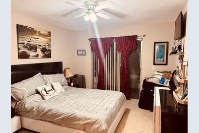 3100 Springdale Boulevard, Unit #310, Palm Springs, FL 33461 - Photo 14