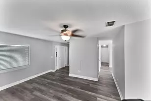 409 Coconut Ave E, Port Saint Lucie, FL 34952 - Photo 12