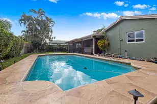2531 NW 98th Way, Coral Springs, FL 33065 - Photo 2