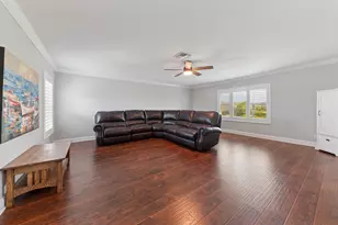 11534 SW Glengarry Ct, Port Saint Lucie, FL 34987 - Photo 10