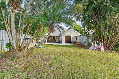 11 Admirals Court, Palm Beach Gardens, FL 33418 - Photo 28