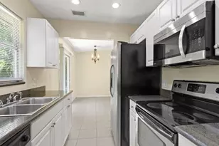 526 NW Kingston St, Port Saint Lucie, FL 34983 - Photo 4