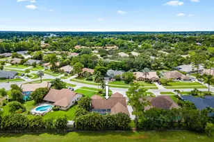 13385 Kingsbury Dr, Wellington, FL 33414 - Photo 32