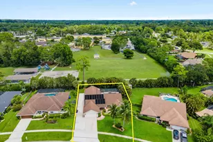 13385 Kingsbury Dr, Wellington, FL 33414 - Photo 28