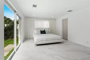 902 SW 27th Pl, Boynton Beach, FL 33435 - Photo 14