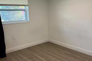 7945 Loomis St, Lake Worth, FL 33462 - Photo 8