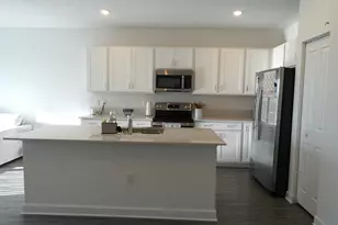 870 SE grovebush Ln, Port Saint Lucie, FL 34984 - Photo 10