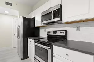 7085 Nova Dr Unit, Davie, FL 33317 - Photo 12