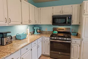 413 SW Jefferson Cir, Port Saint Lucie, FL 34986 - Photo 6