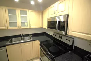 320 Olivewood Pl, Boca Raton, FL 33431 - Photo 12