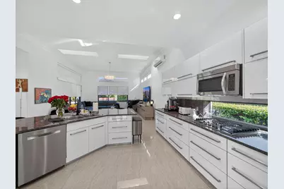 125 Pembroke Drive, Palm Beach Gardens, FL 33418 - Photo 6